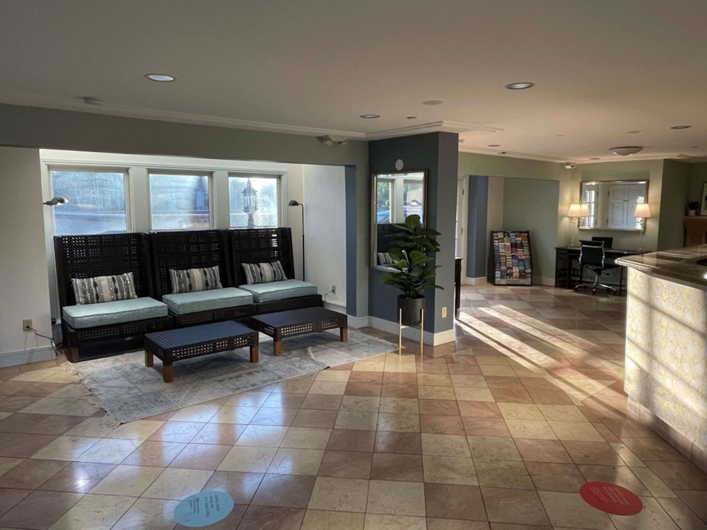 Surestay Plus Hotel By Best Western Mountain View 54/70