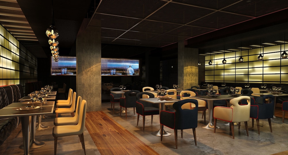 Monroe Hotel Bahrain 59/66