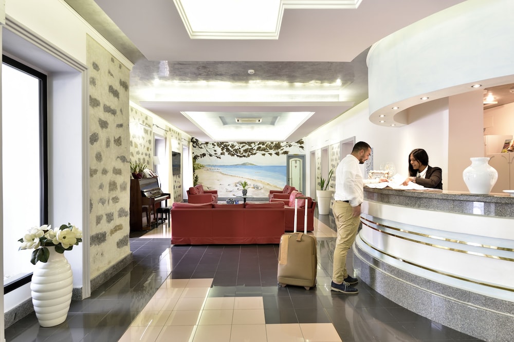 Orri Hotel 10/55