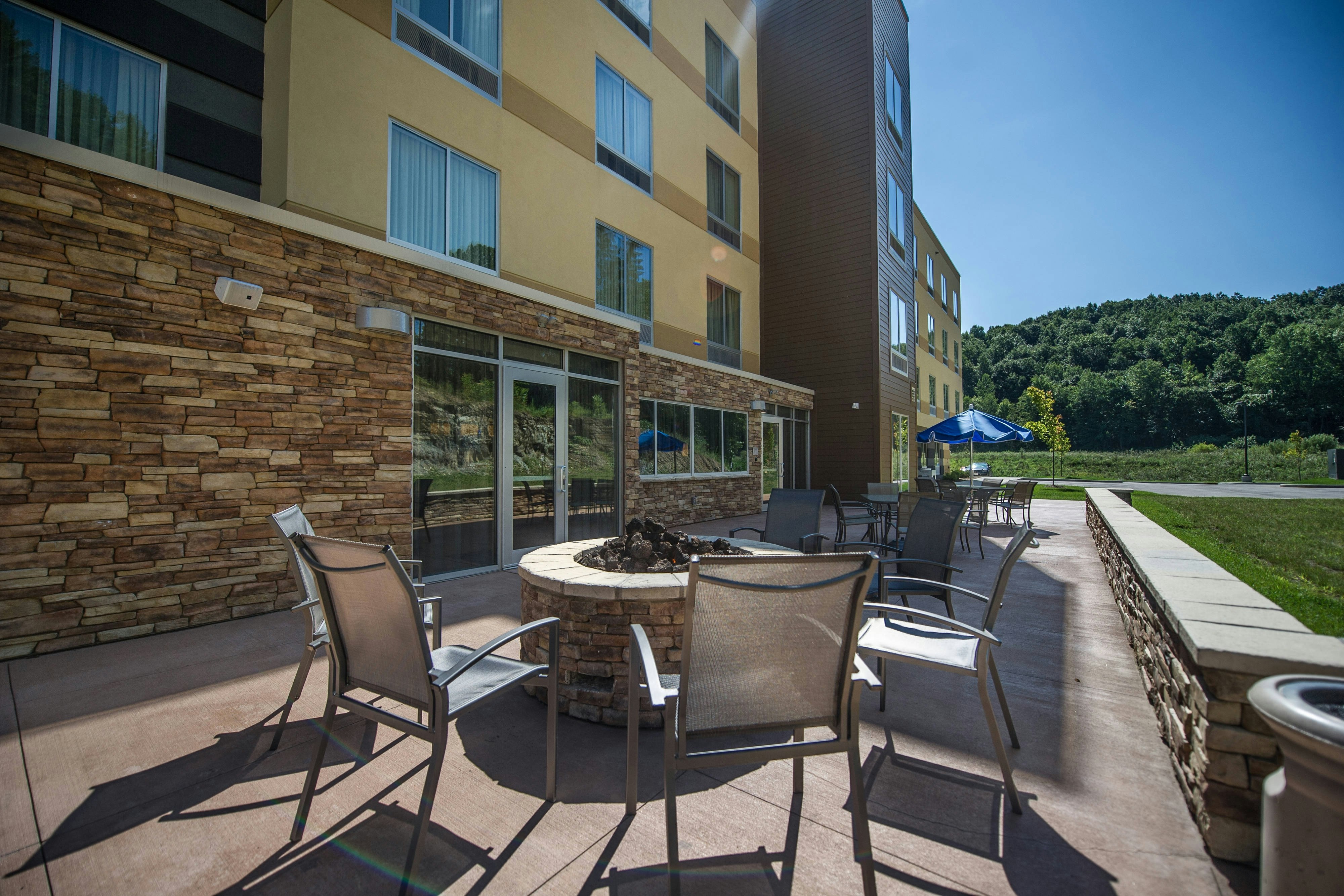 Fairfield Inn Suites Cambridge 42/42
