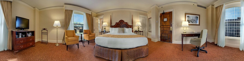 The Seelbach Hilton Louisville 43/54