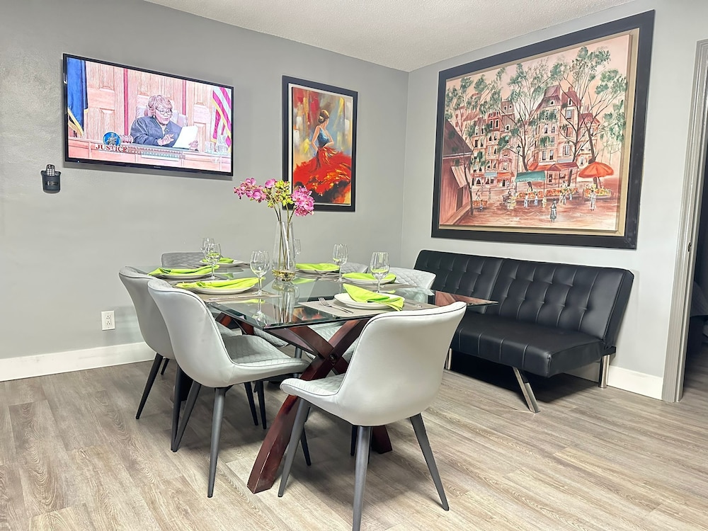 Sheridan Suites Apartment Hotel 59/69