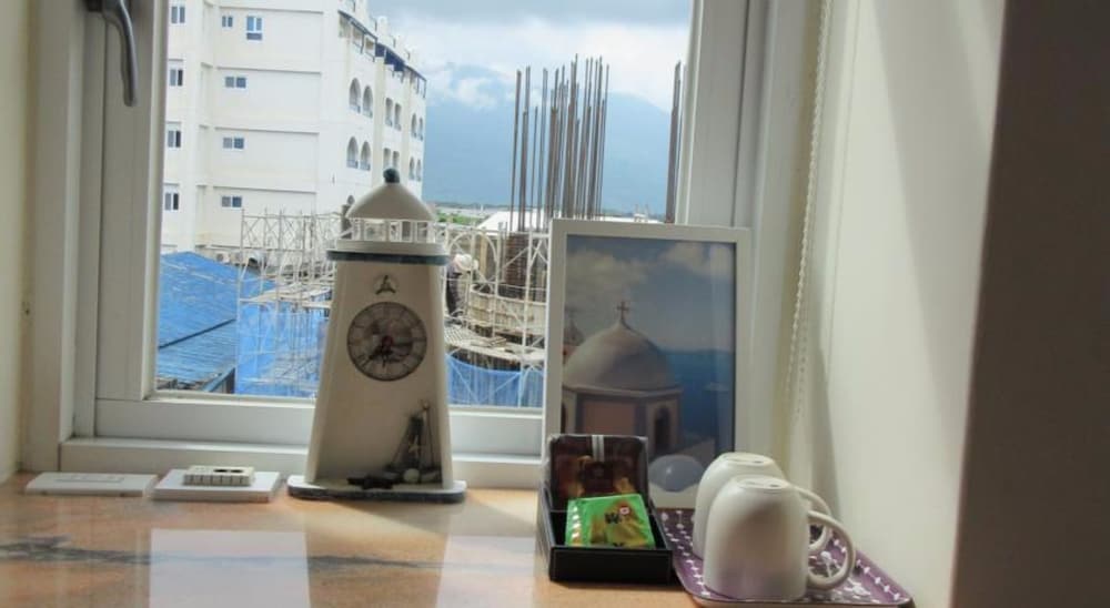 Lighthouse B&B 9/71