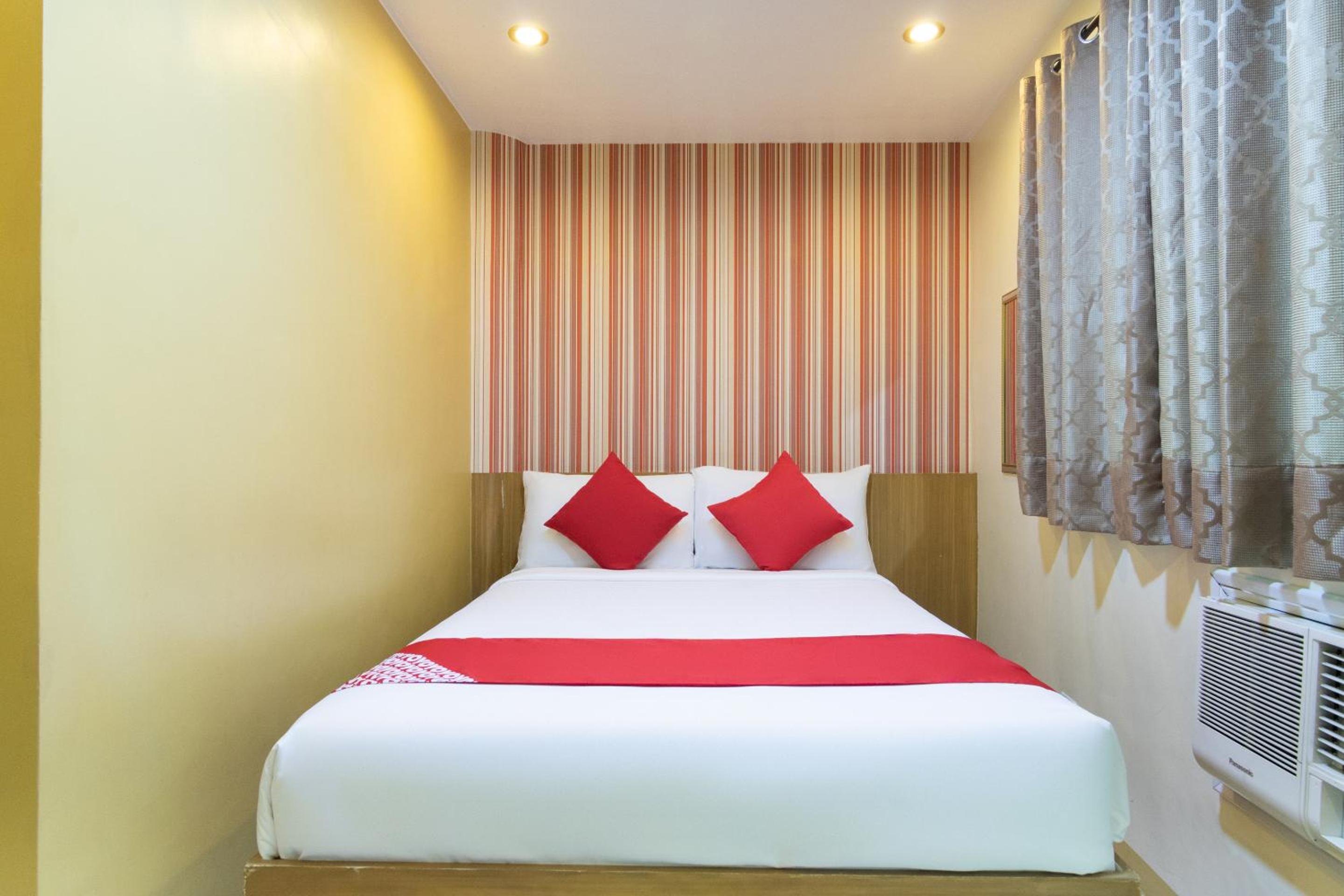 Starlight Bed And Breakfast 25/50