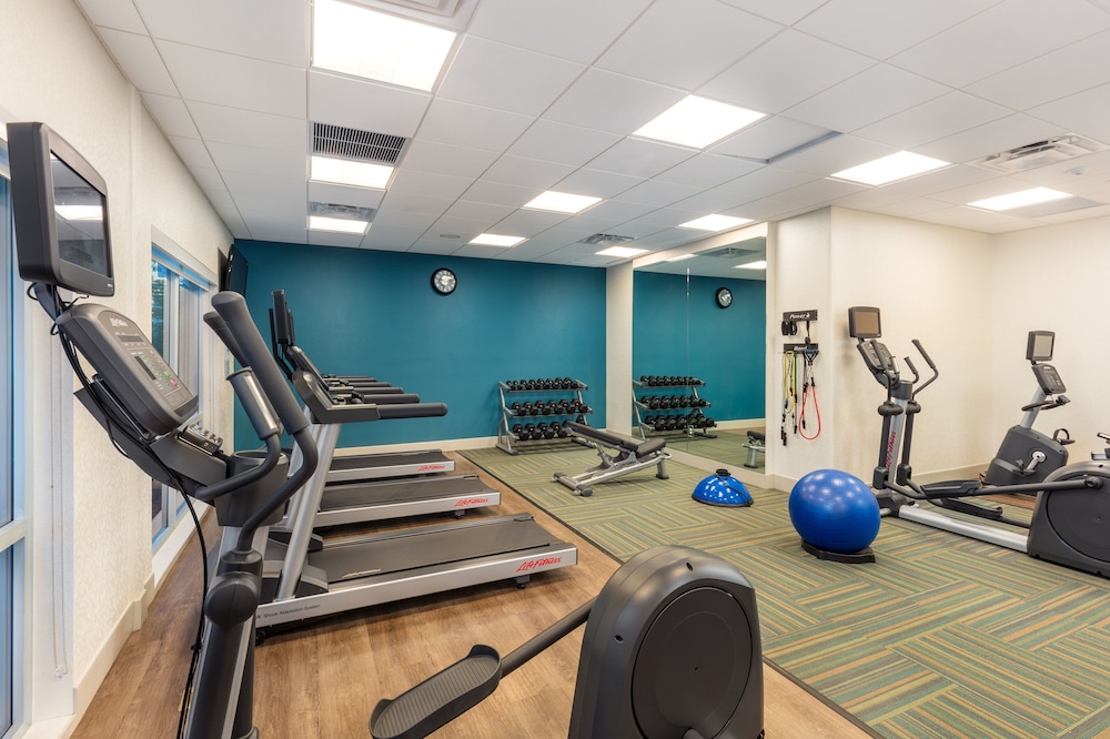 Holiday Inn Express & Suites Moreno Valley - Riverside 33/47