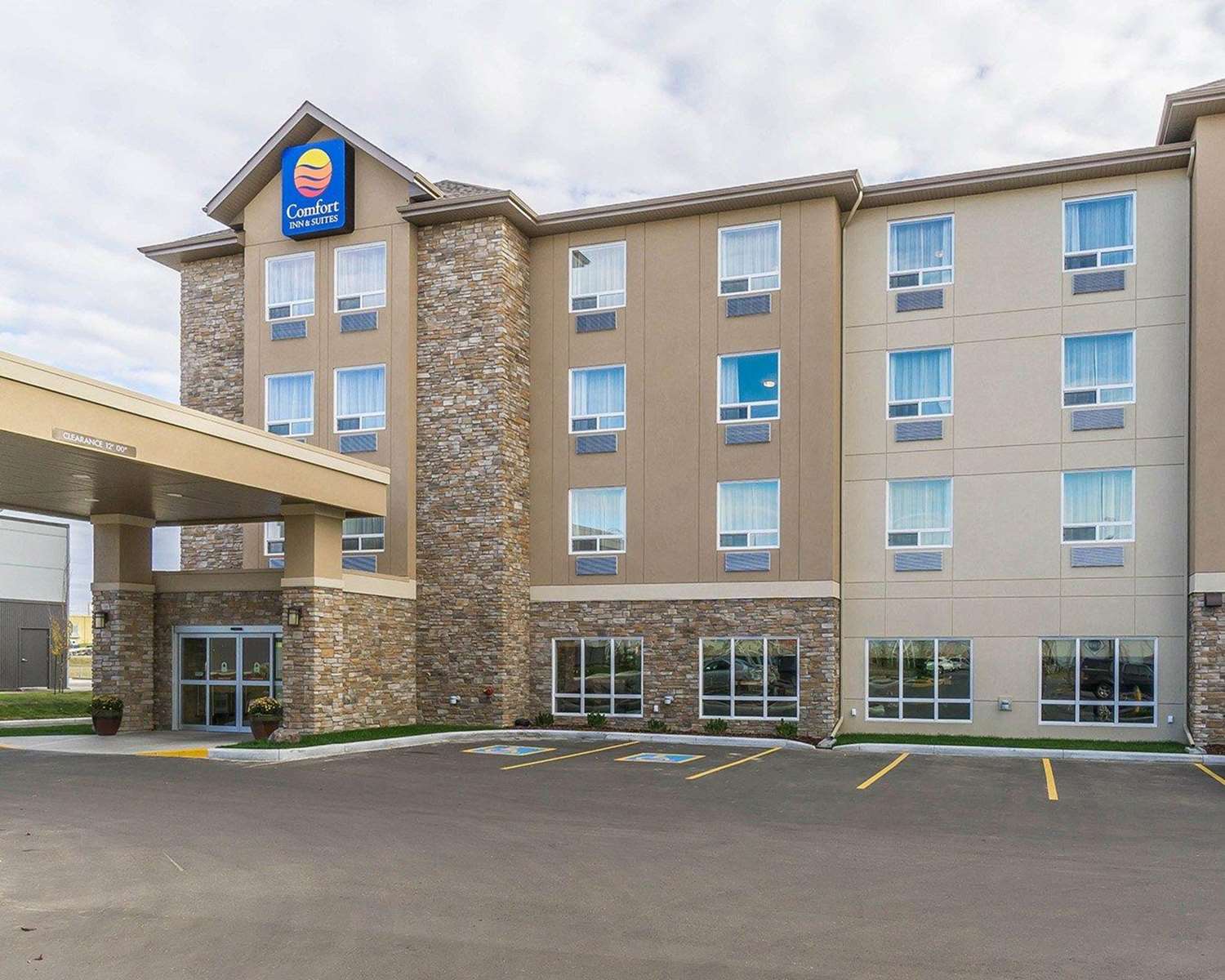 Comfort Inn & Suites Edmonton International Airport 1/28