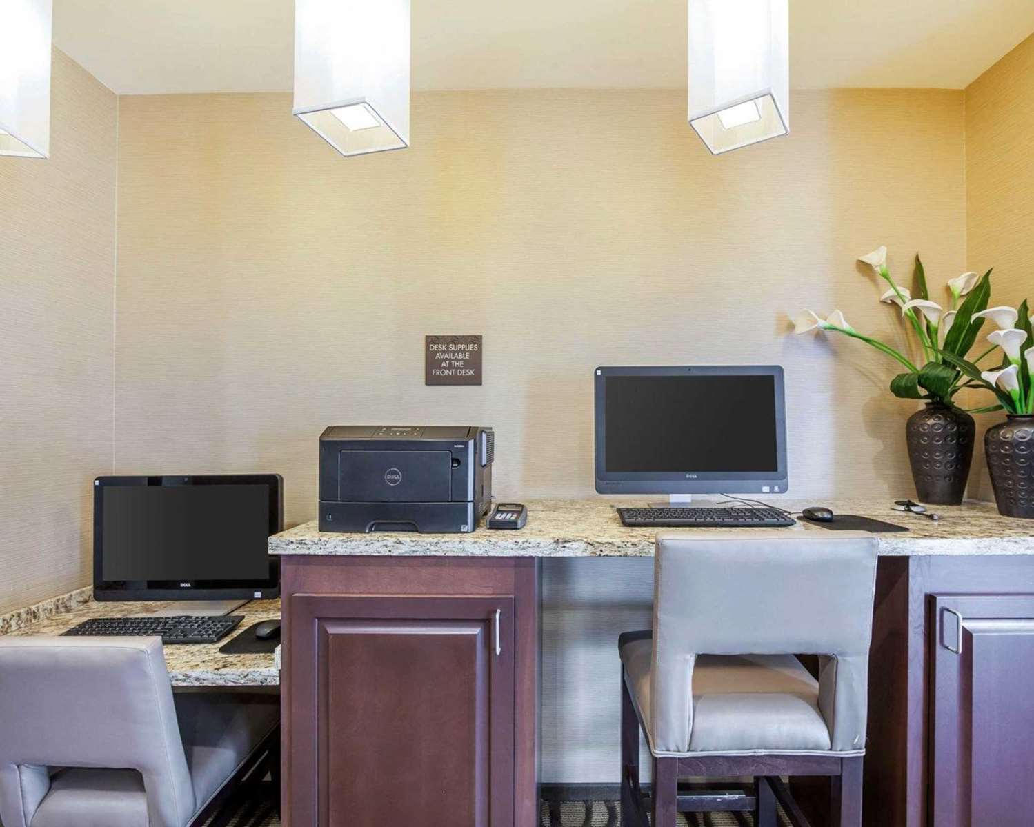 Comfort Suites Marietta Parkersburg 42/49