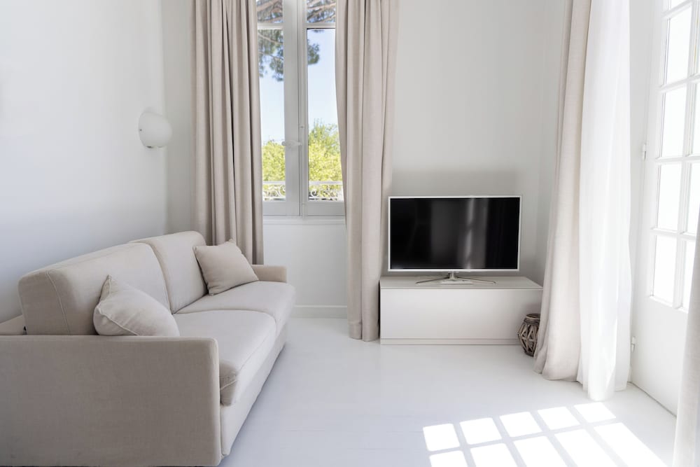 White 1921 Saint-Tropez 26/48