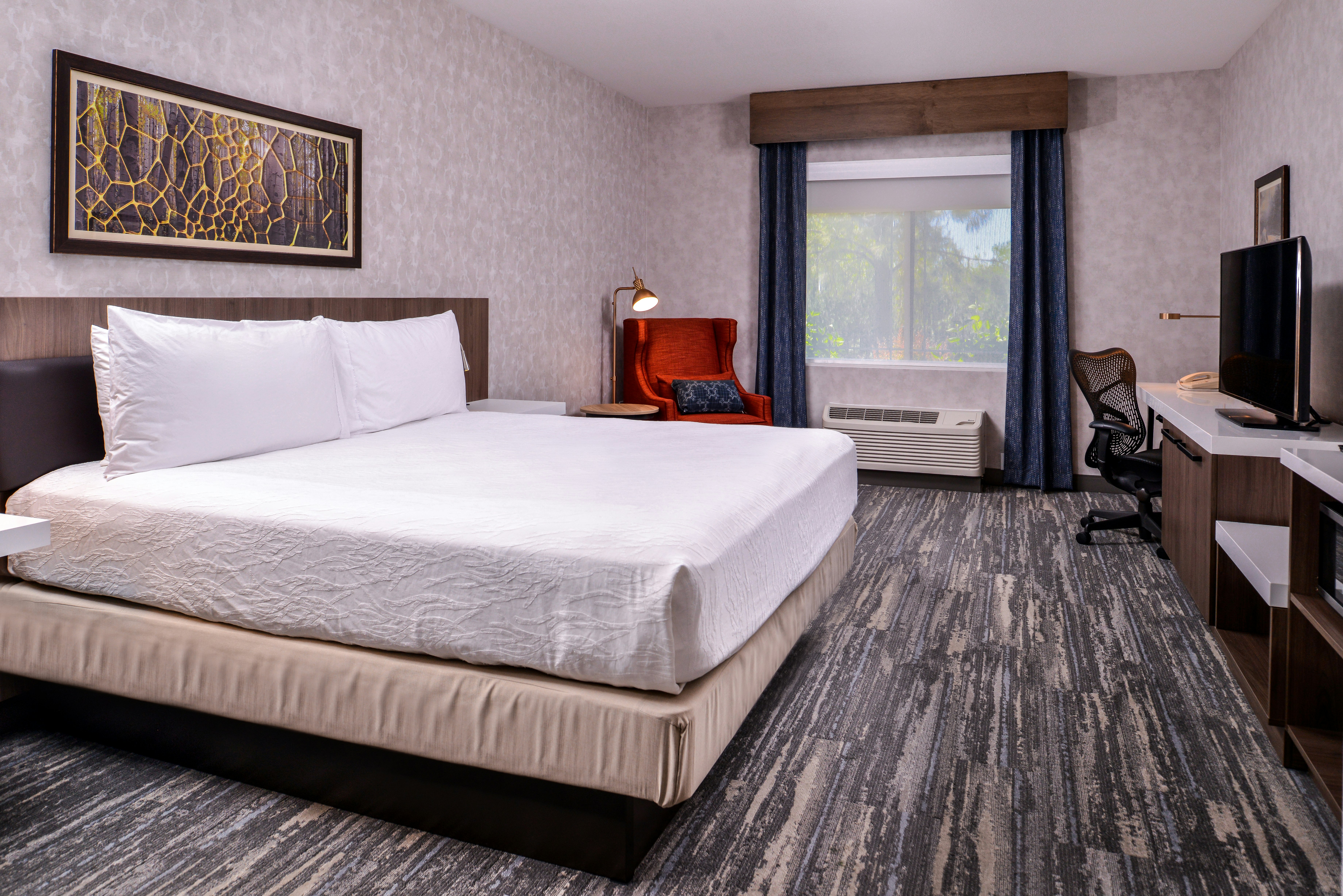 ROOM, KING BED