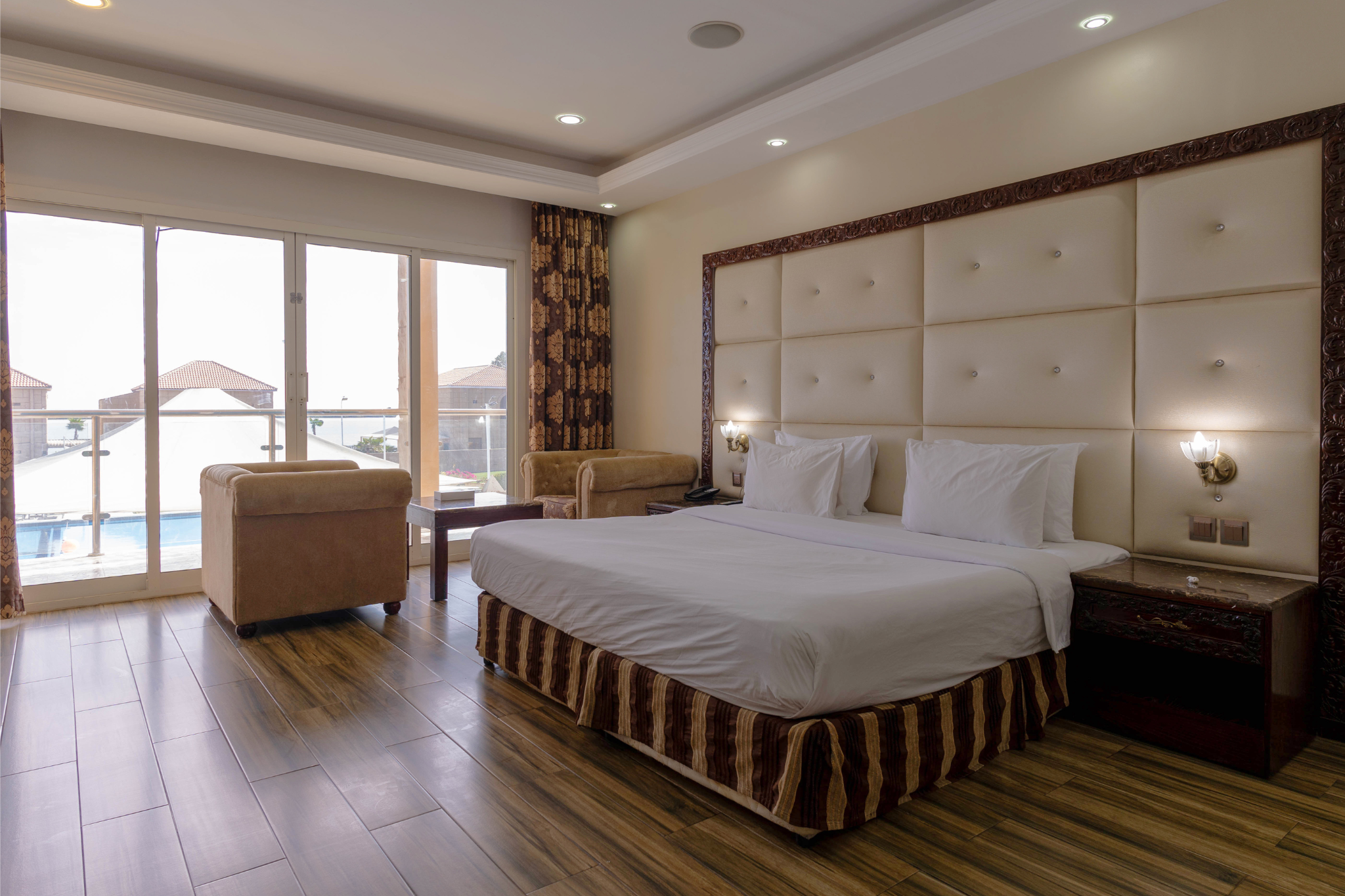 4 Bedrooms, Villa