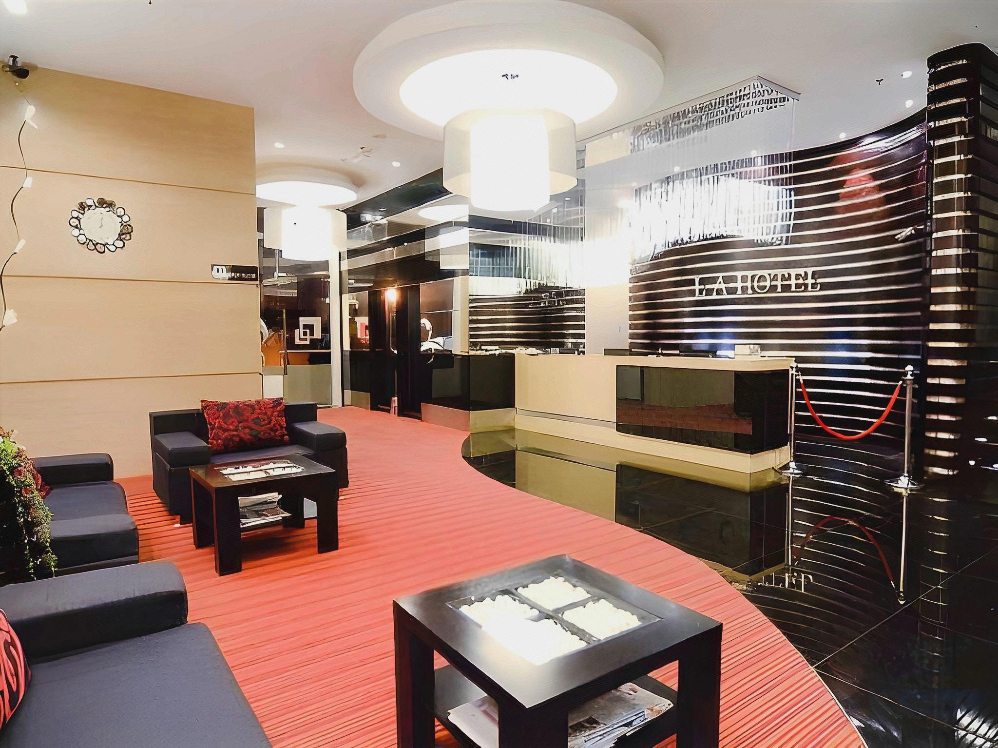LA Hotel Tawau 21/24