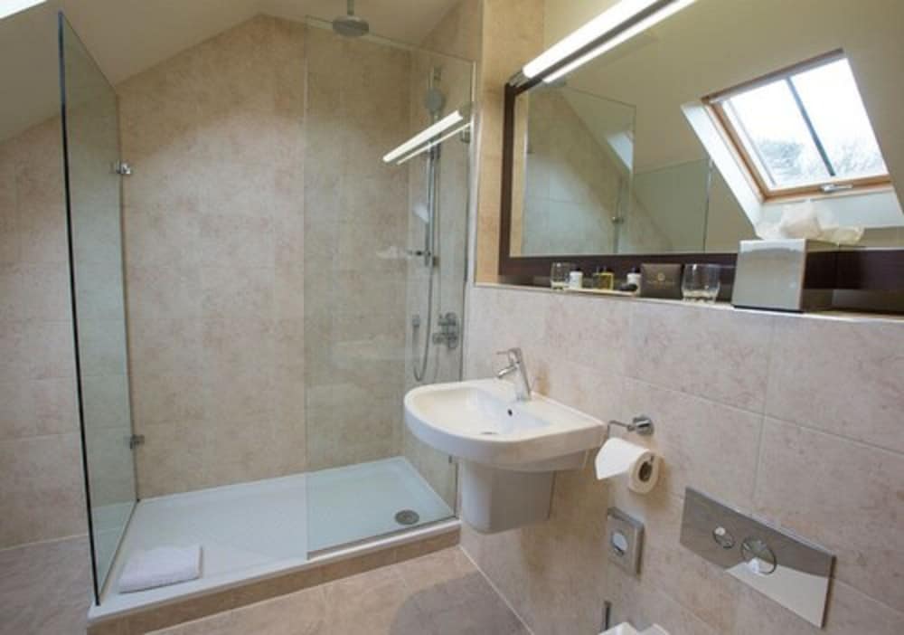 Raithwaite Sandsend (ex Raithwaite Estate) 8/56