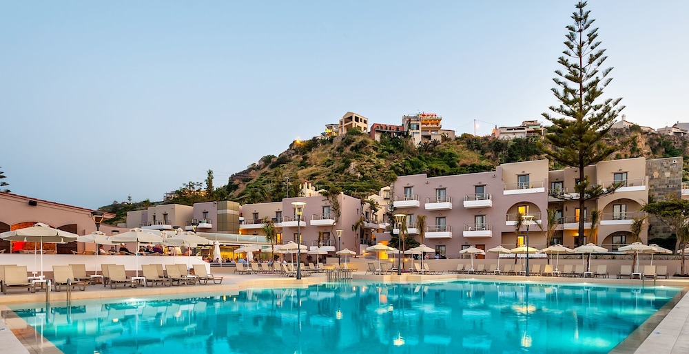 Porto Platanias Village Resort 9/73