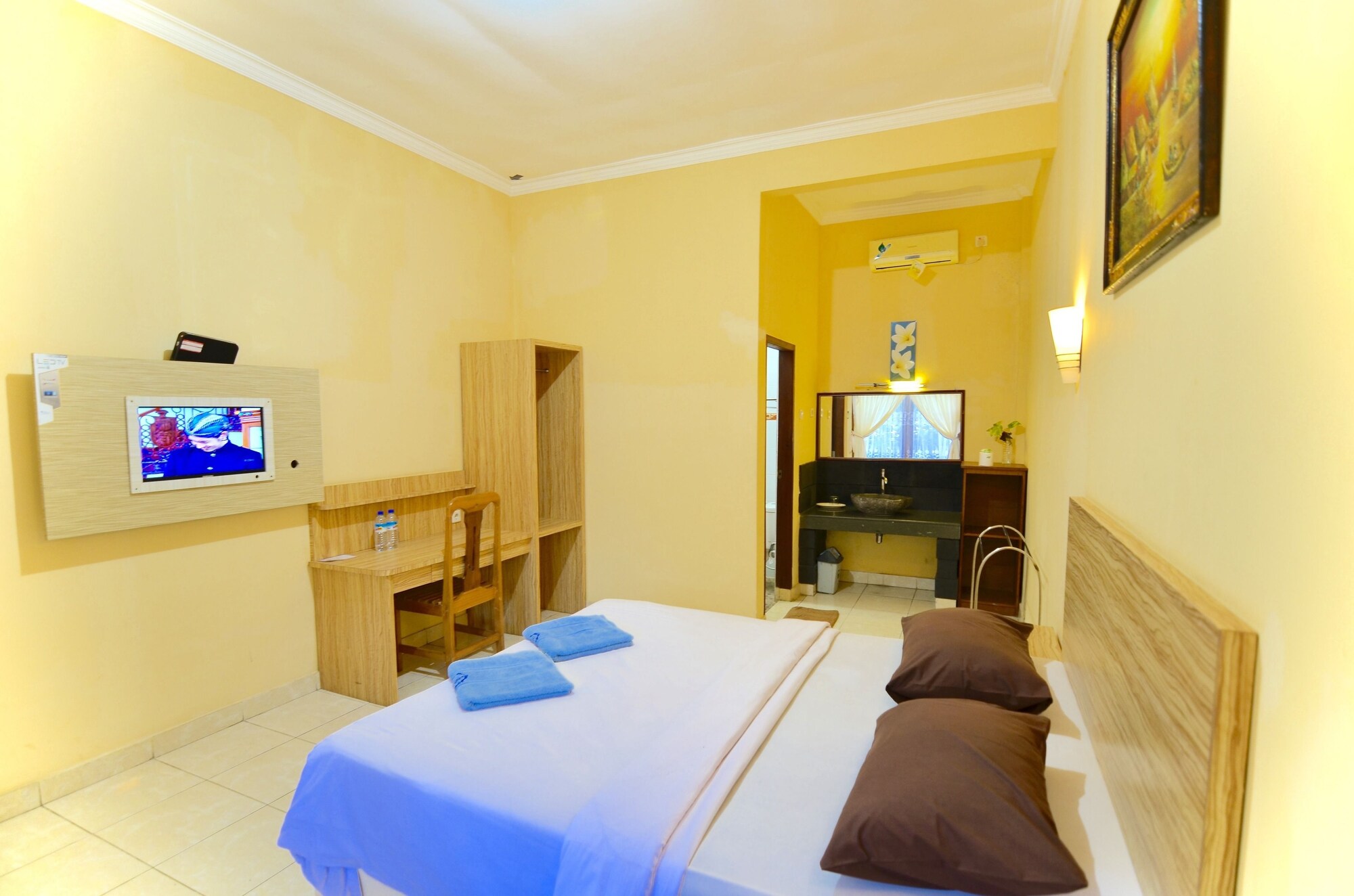 غرفة قياسية بسرير مزدوج، Transit Hotel 5/10