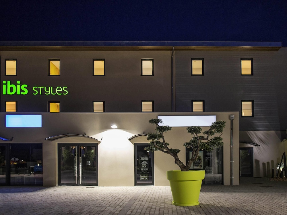 Ibis Styles Villeneuve Sur Lot Hotel 2/68