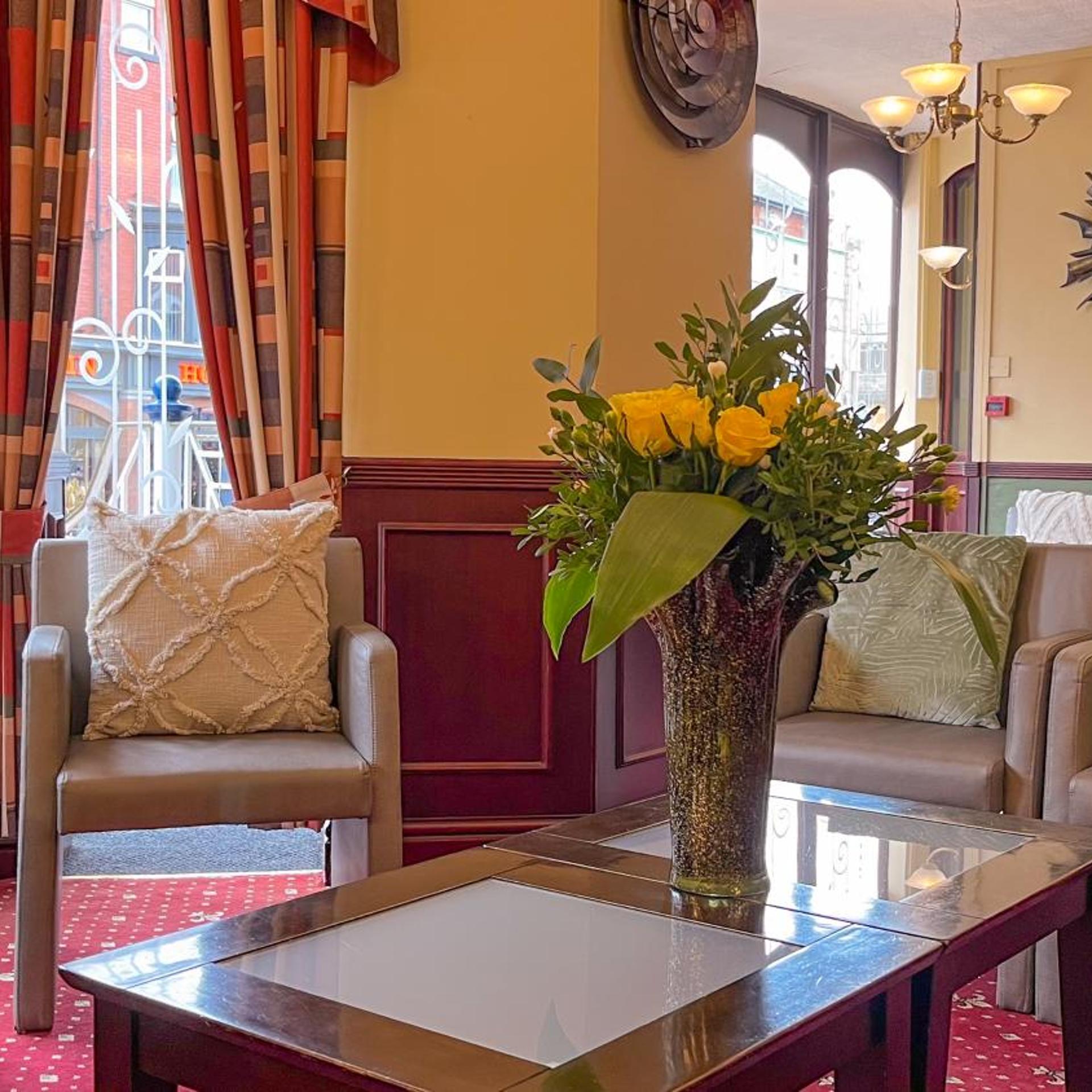 The Sutcliffe Hotel 37/55