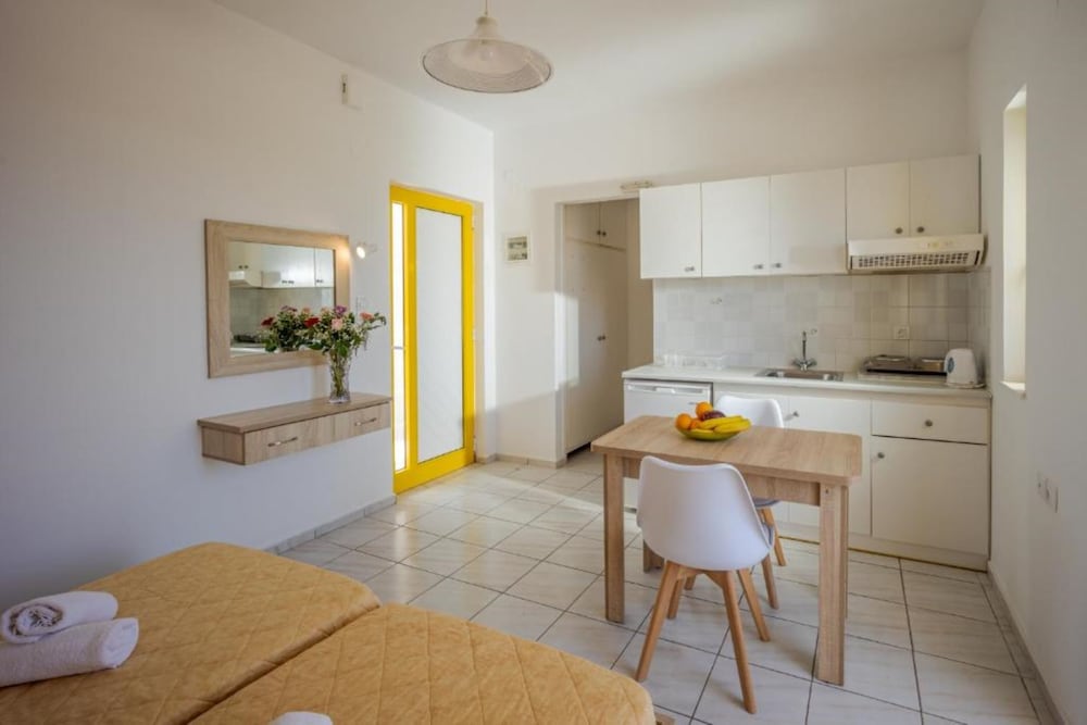 Cosmi Apartments by Estia 33/50