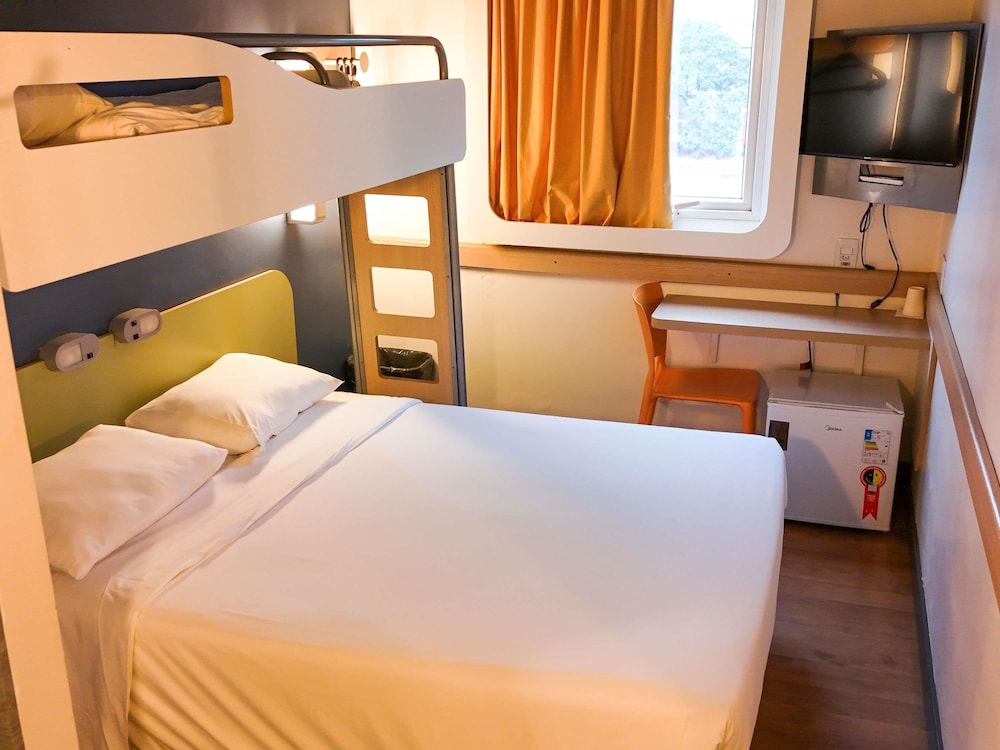 Ibis Budget Sertaozinho 25/61