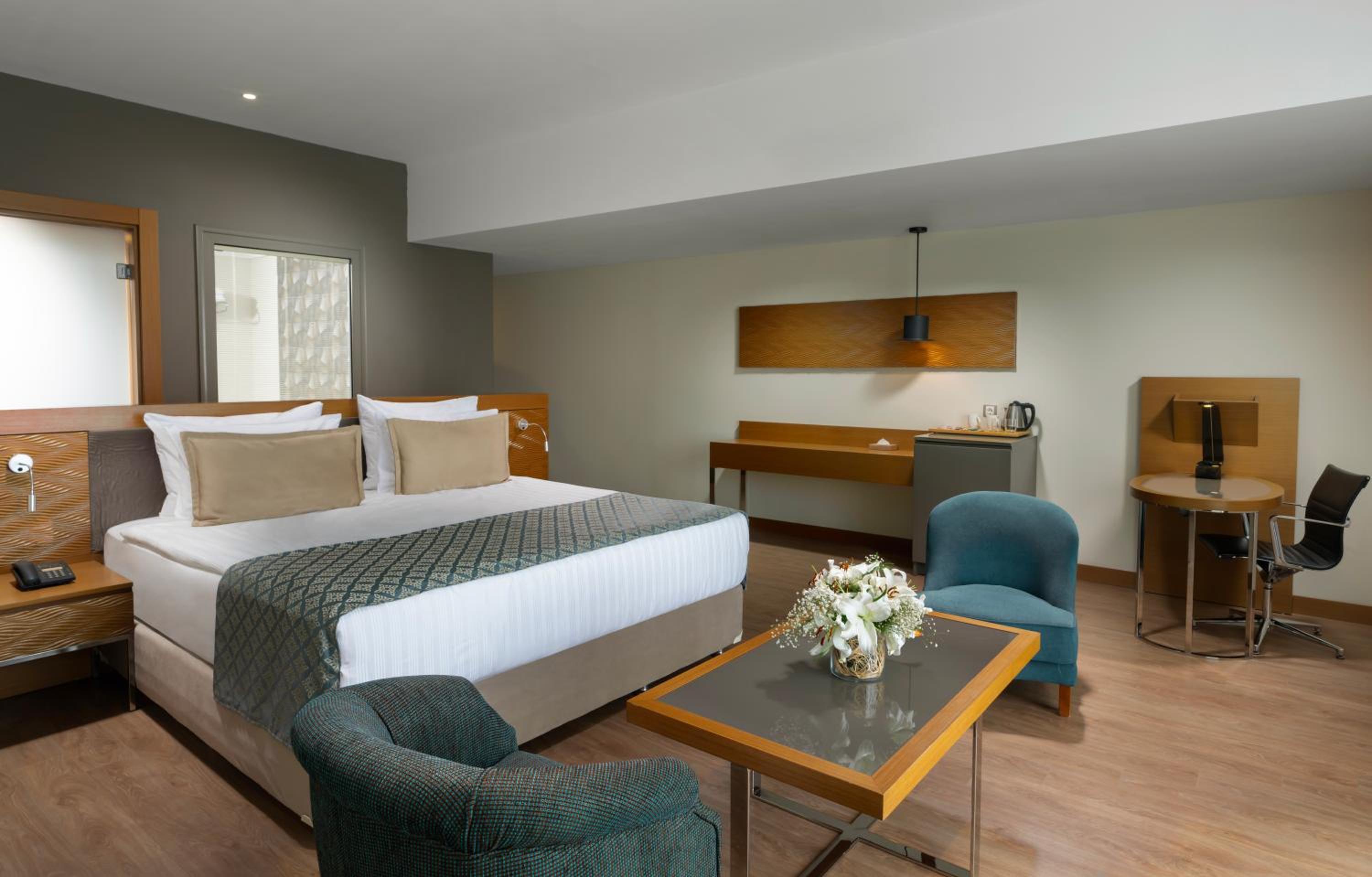 Deluxe, Suite, Double Bed, Sea View
