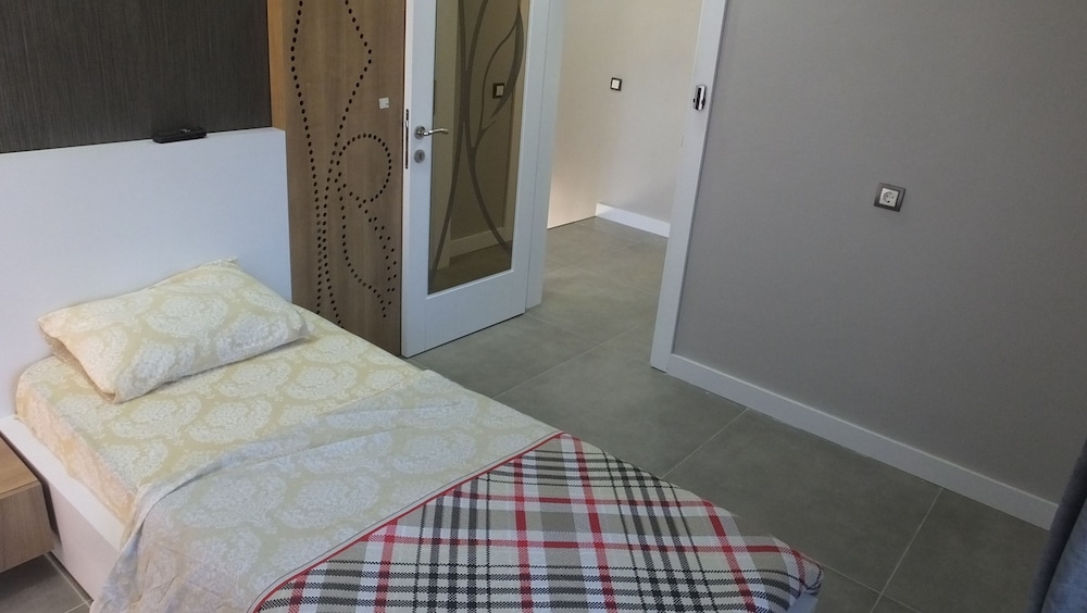 Hande Homes photo2