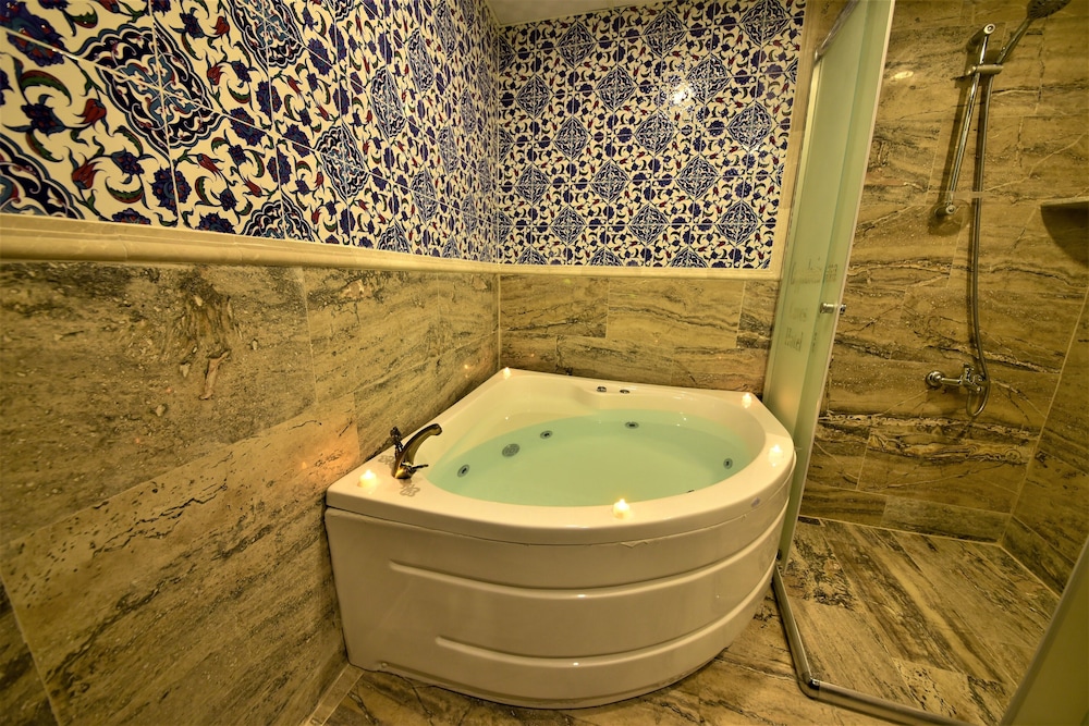 Cappadocia Caves Hotel 25/50