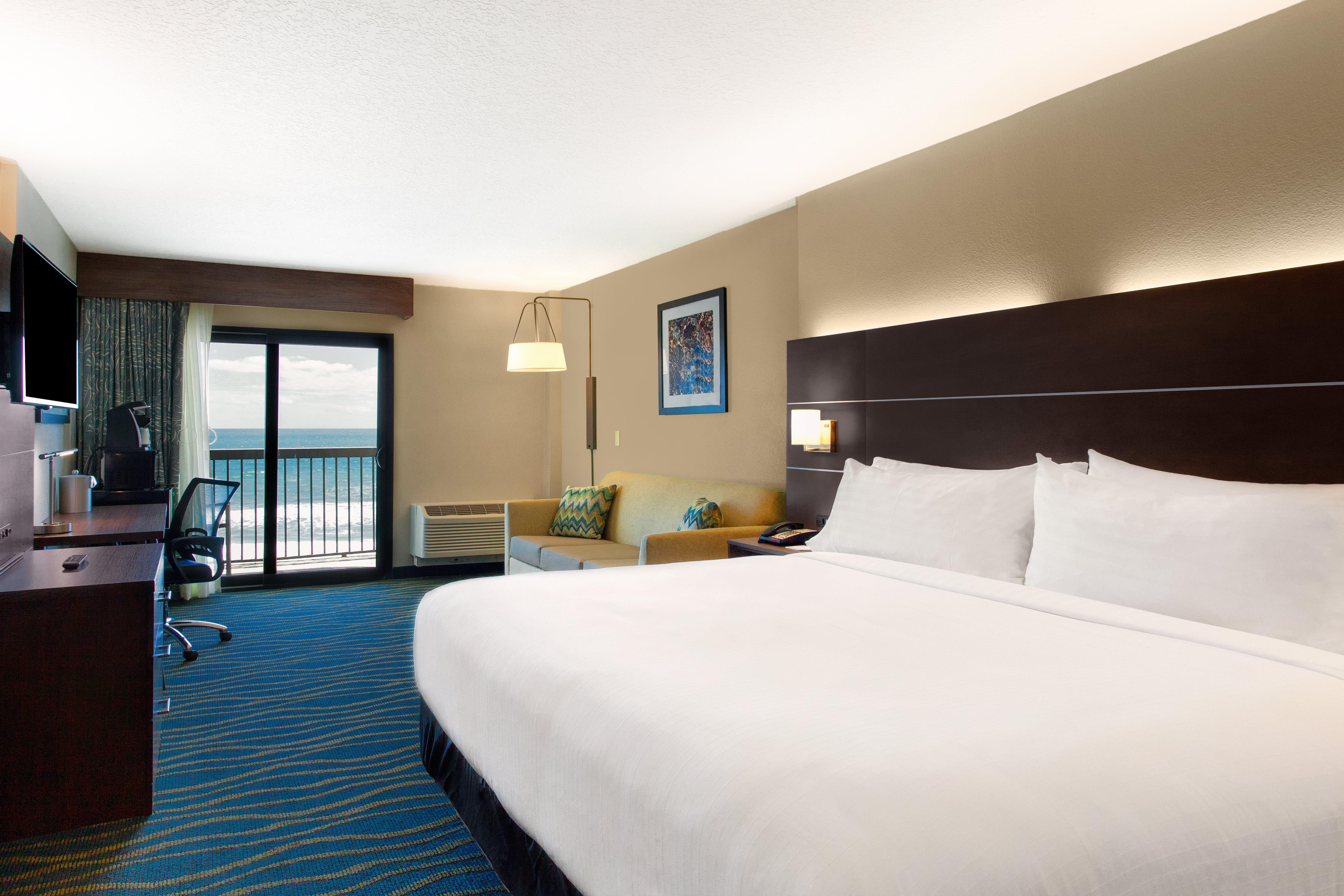 Room, King Bed, Ocean Front
