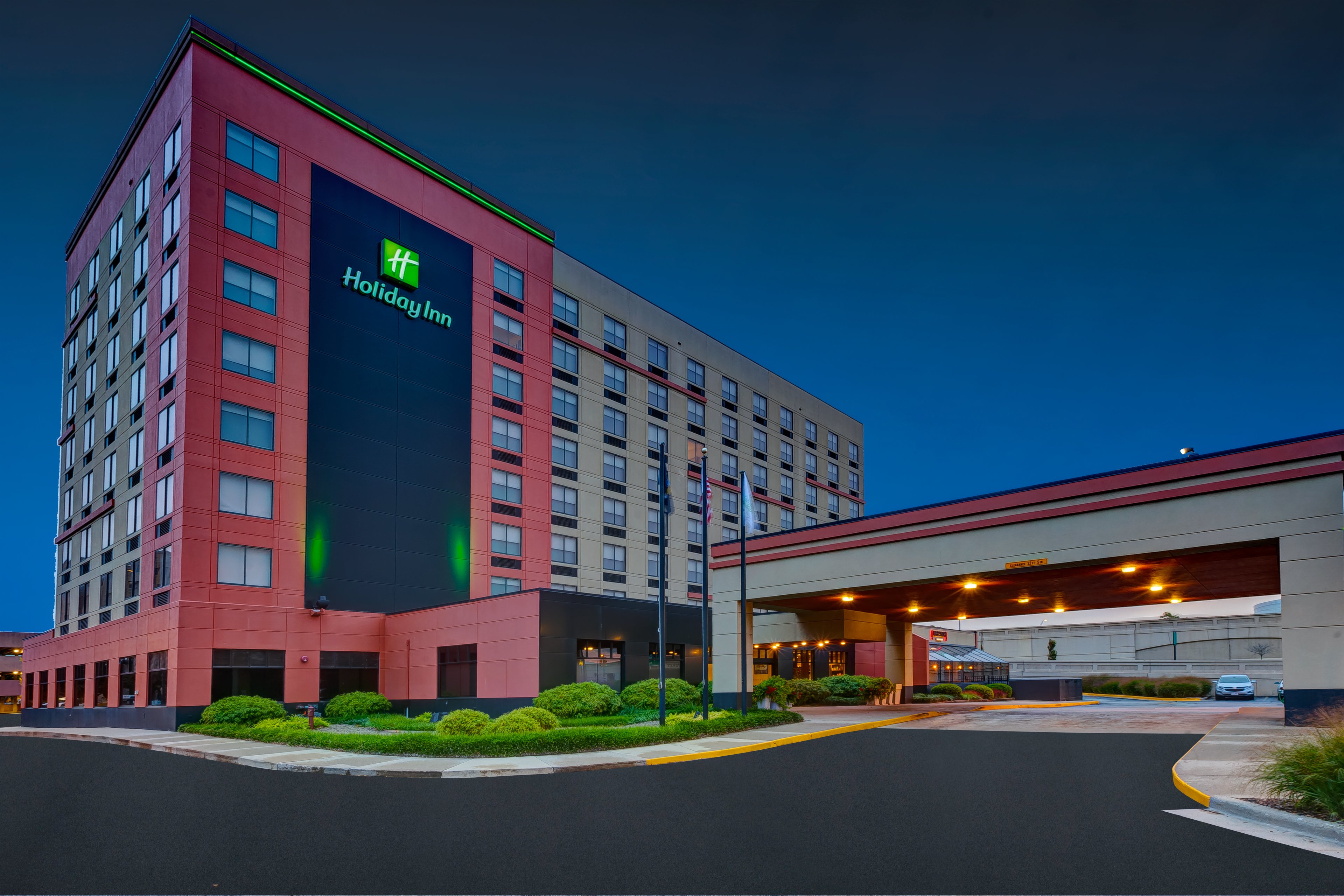 Holiday Inn Grand Rapids Downtown 6/50