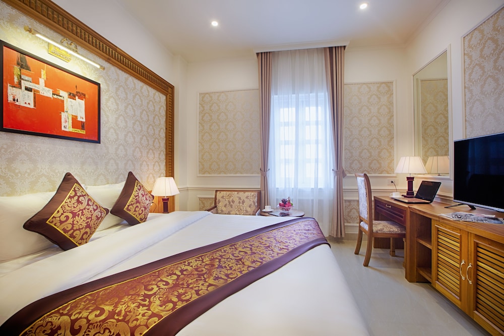 Riverside Hotel 28/63