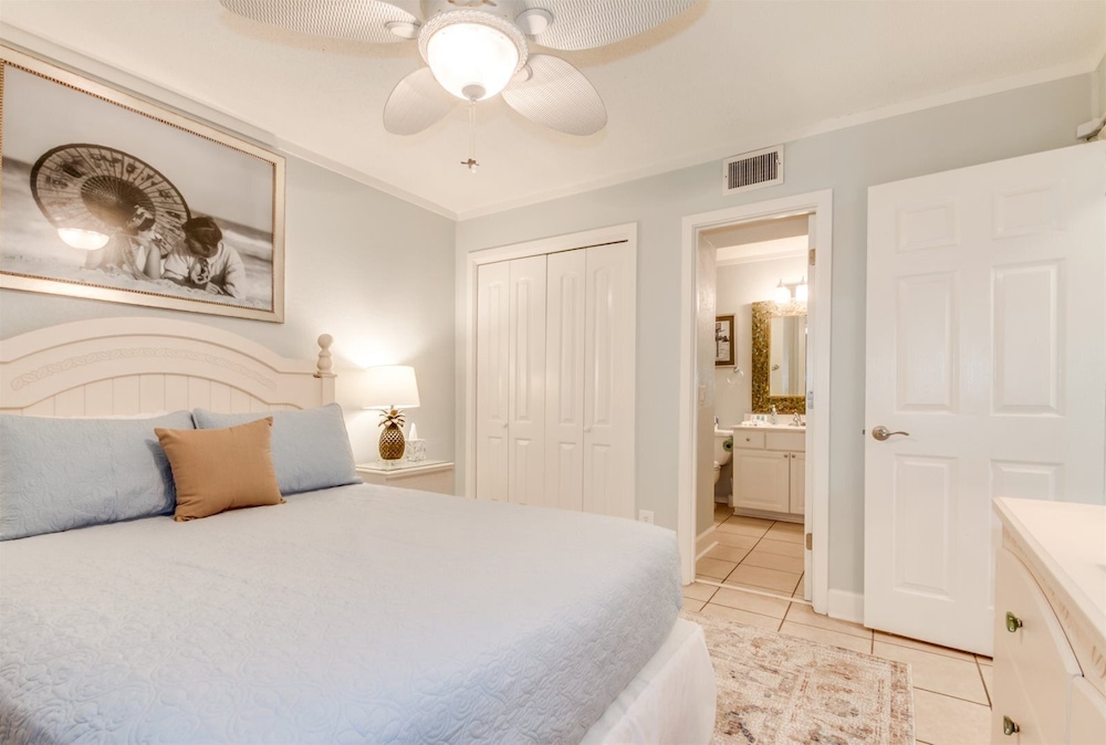 Myrtle Beach Resort by Beach Vacations 35/79