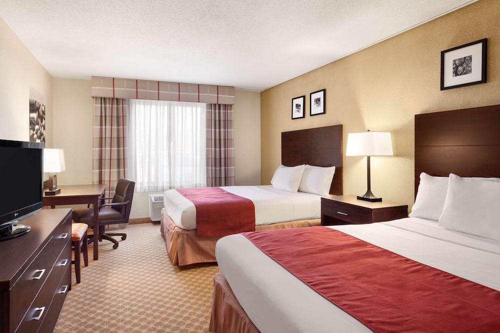 Country Inn and Suites by Radisson Coon Rapids MN 4/32