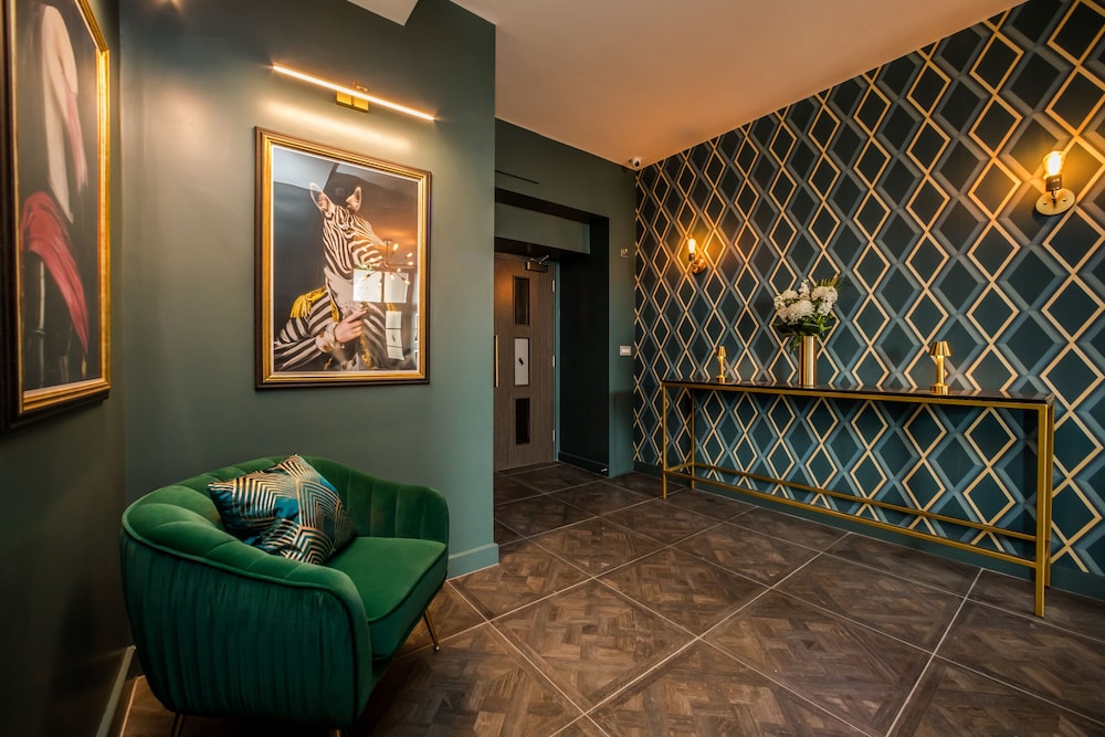Stay Hotel 38/58