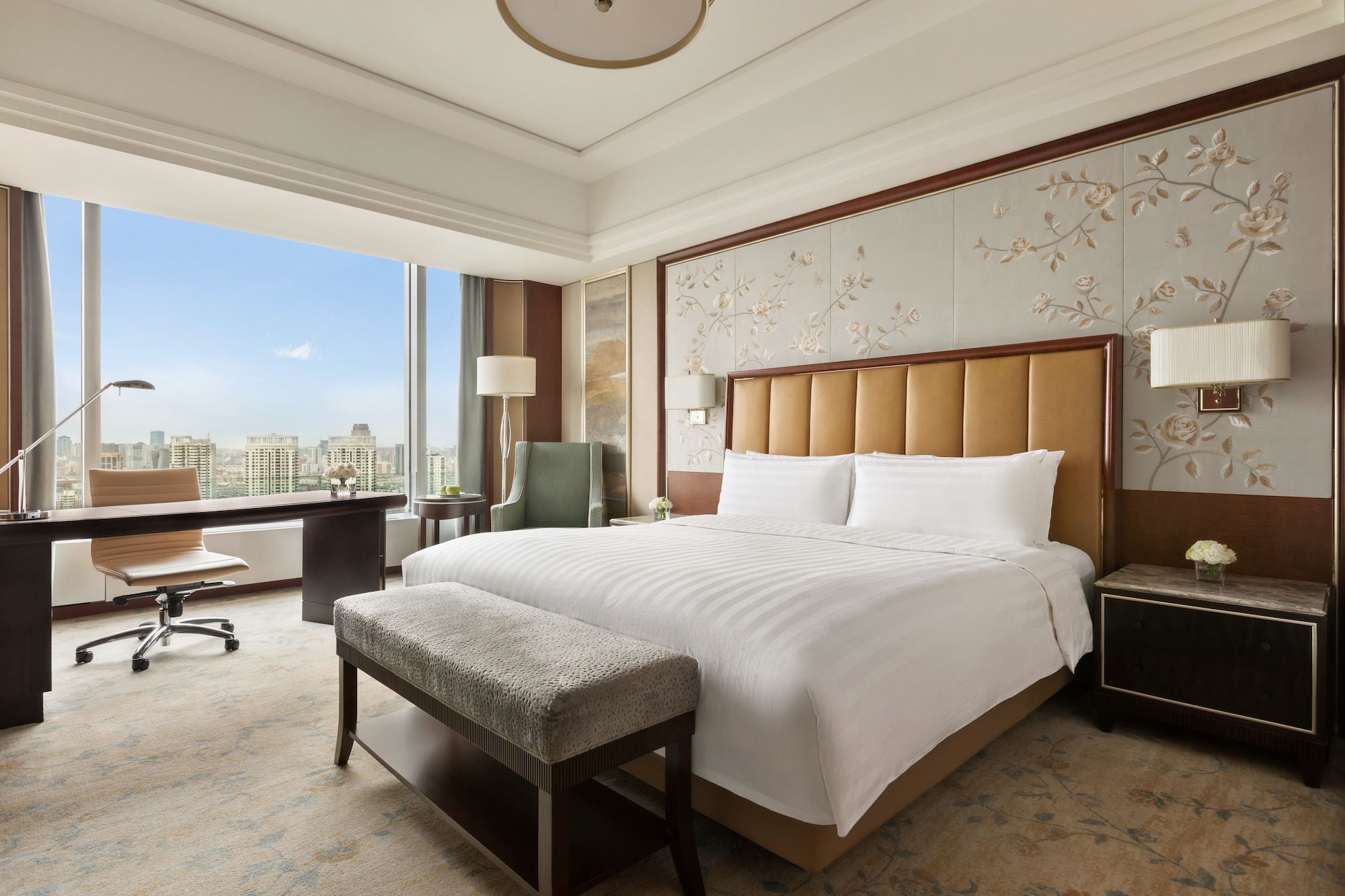 Horizon, Deluxe, King Bed, Garden View