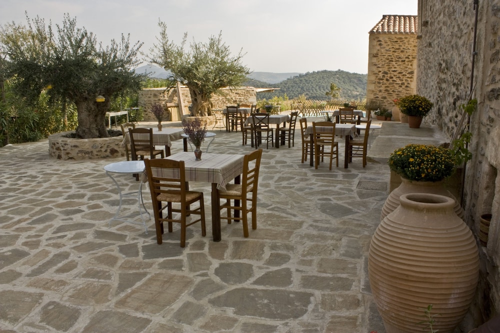 Pyrgos Petropoulaki 29/50