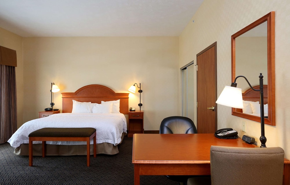 Hampton Inn Waterloo Cedar Valley 16/55