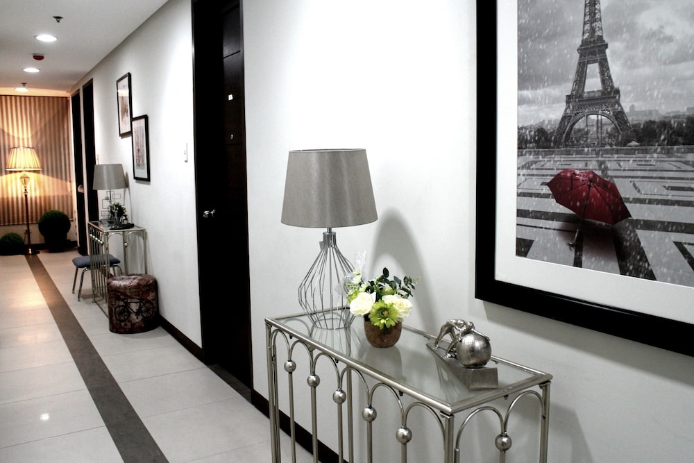 Food District Hostel - Ortigas Kapitolyo 6/19