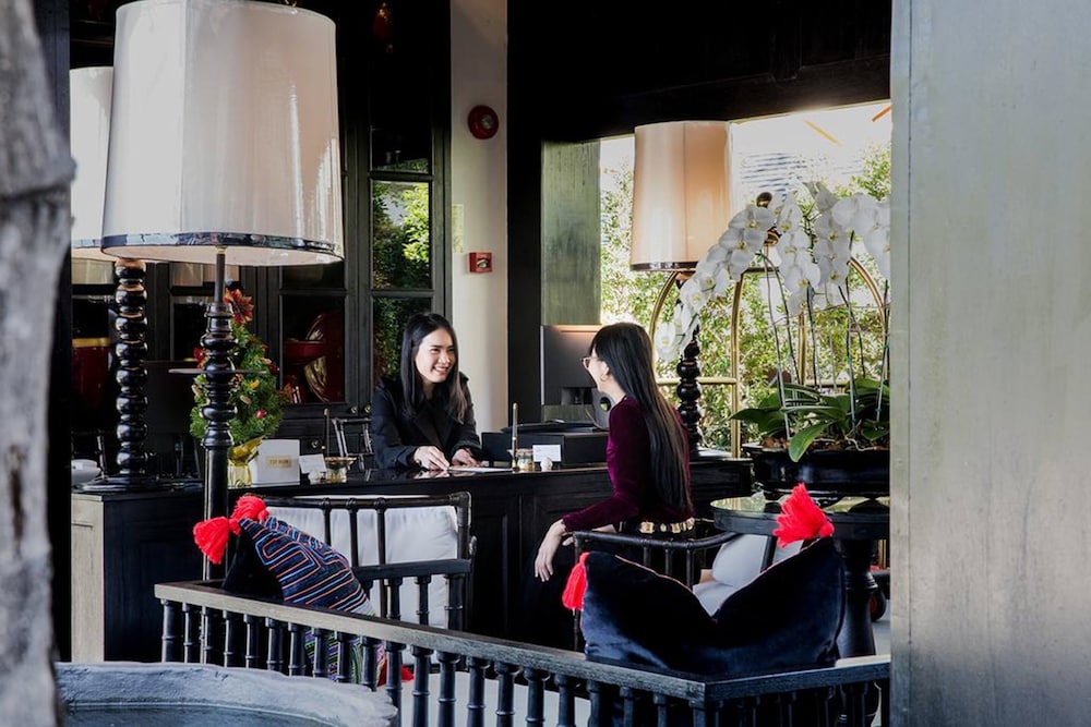 Mora Boutique Hotel 45/48