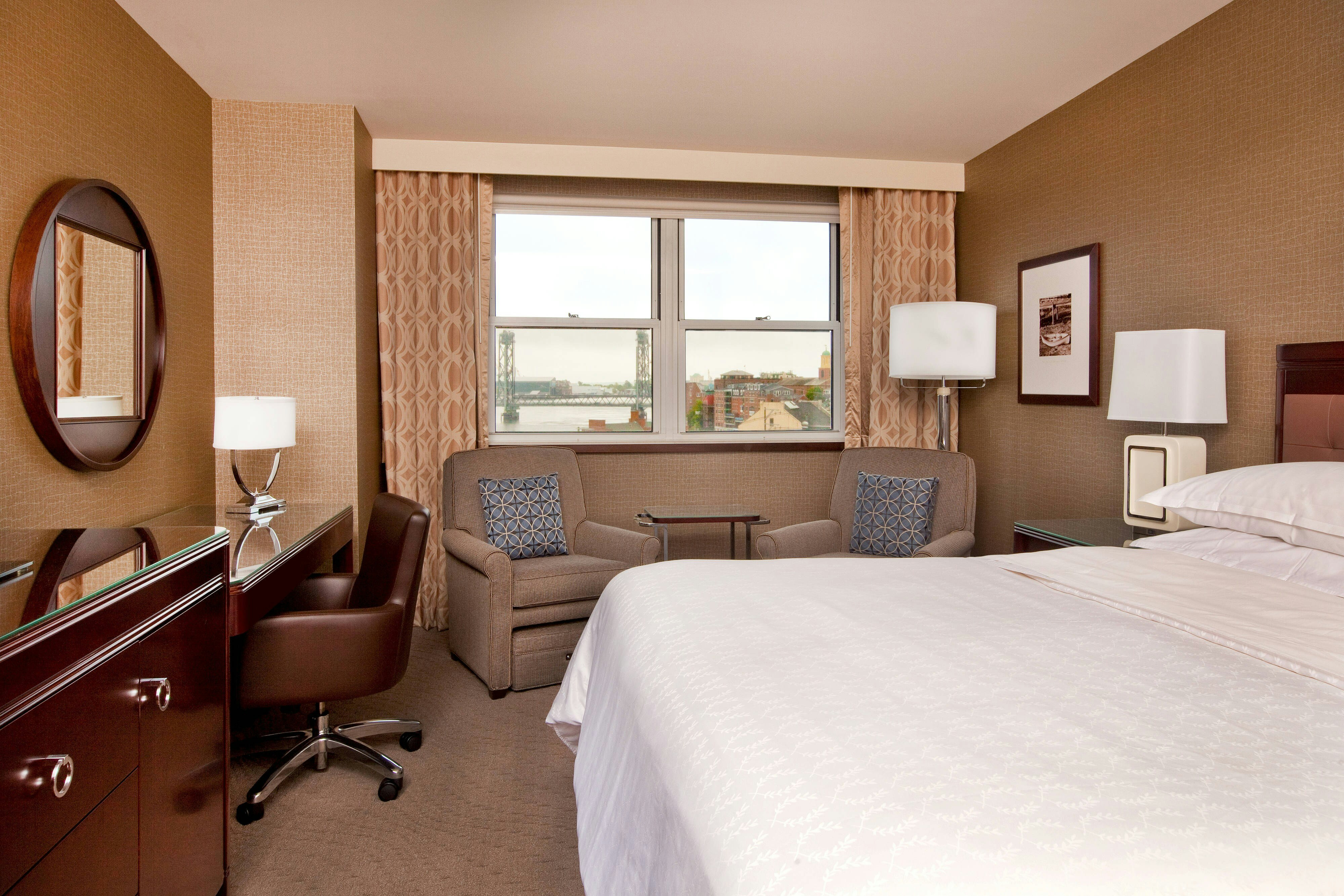 Sheraton Portsmouth Harborside 12/47