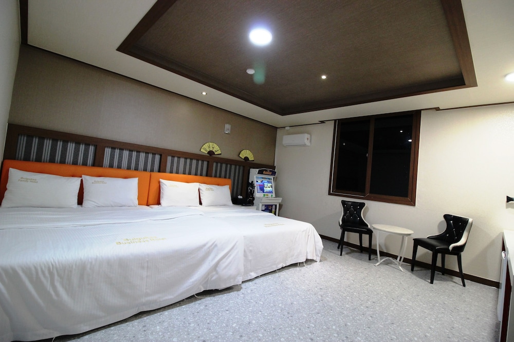 Kids & Family Hotel 17/70