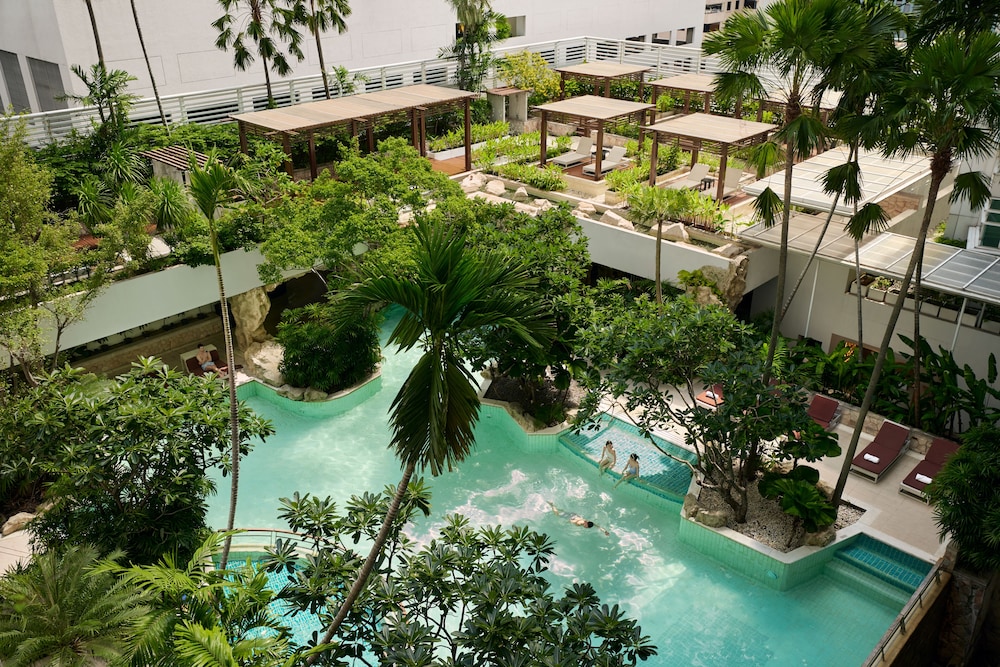 Dusit Suites Hotel Ratchadamri 66/72