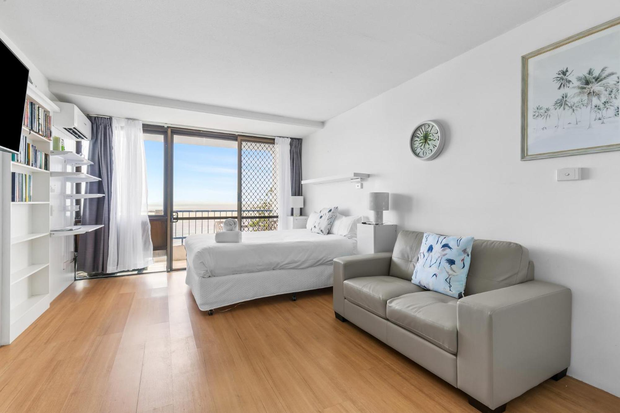 Premium, Queen Bed