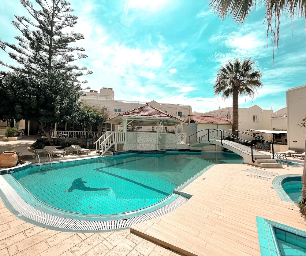 ST. CONSTANTIN SEA HOTEL AND SPA RESORT 47/50