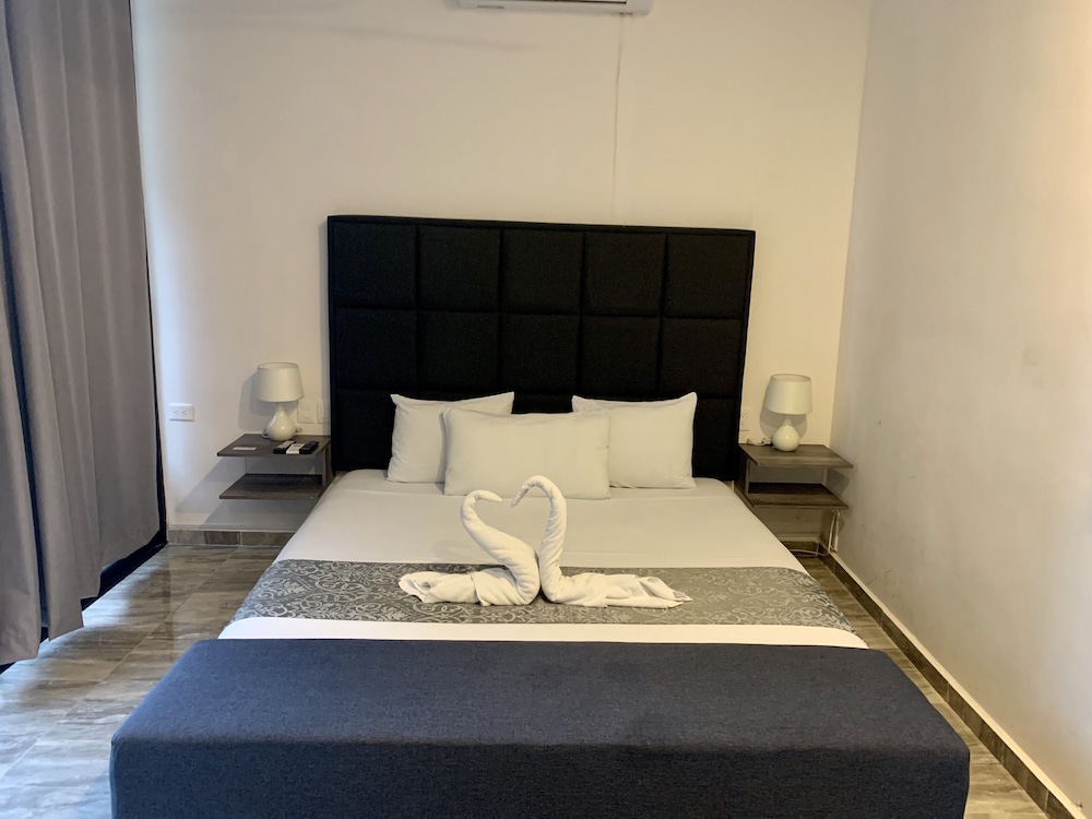 SILVERSANDS Hotel Boutique 5Th Ave 11/68