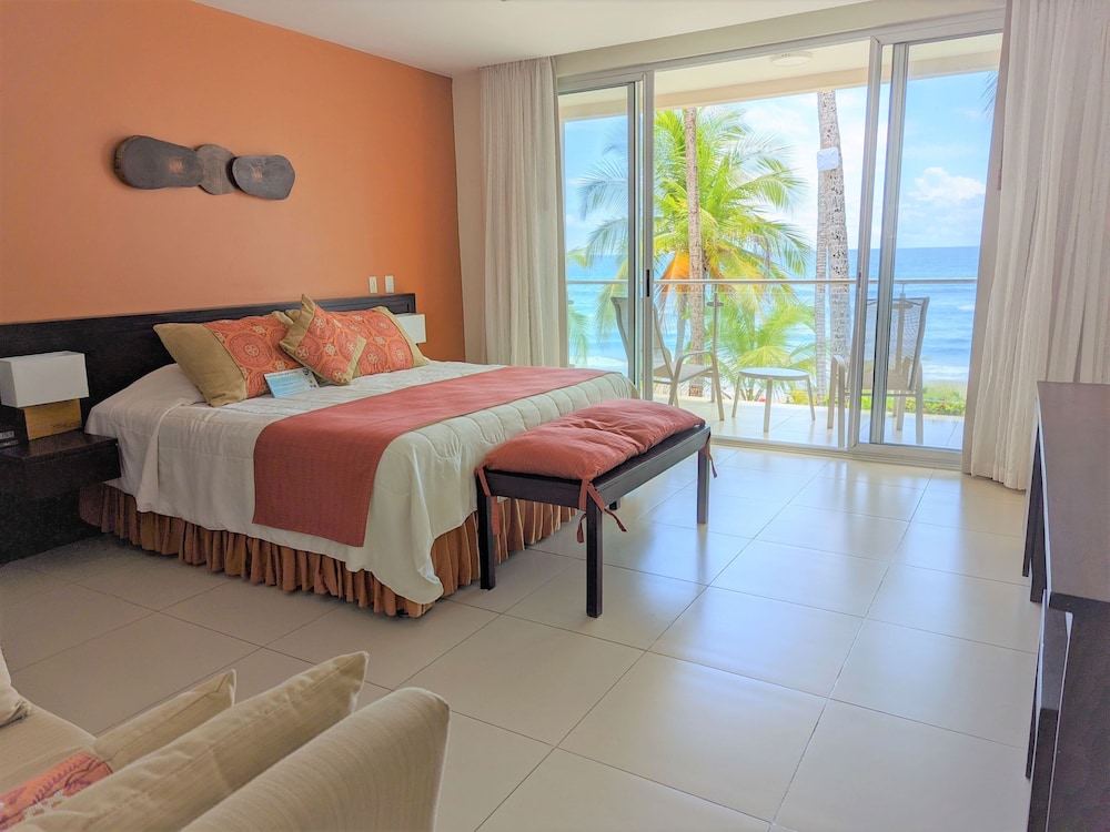 Tango Mar Beachfront Boutique Hotel and Villas 18/49
