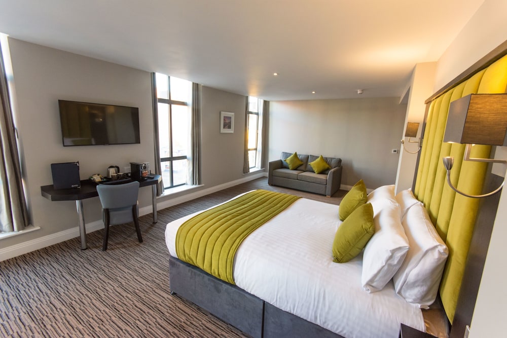 St Nicholas Hotel 22/42