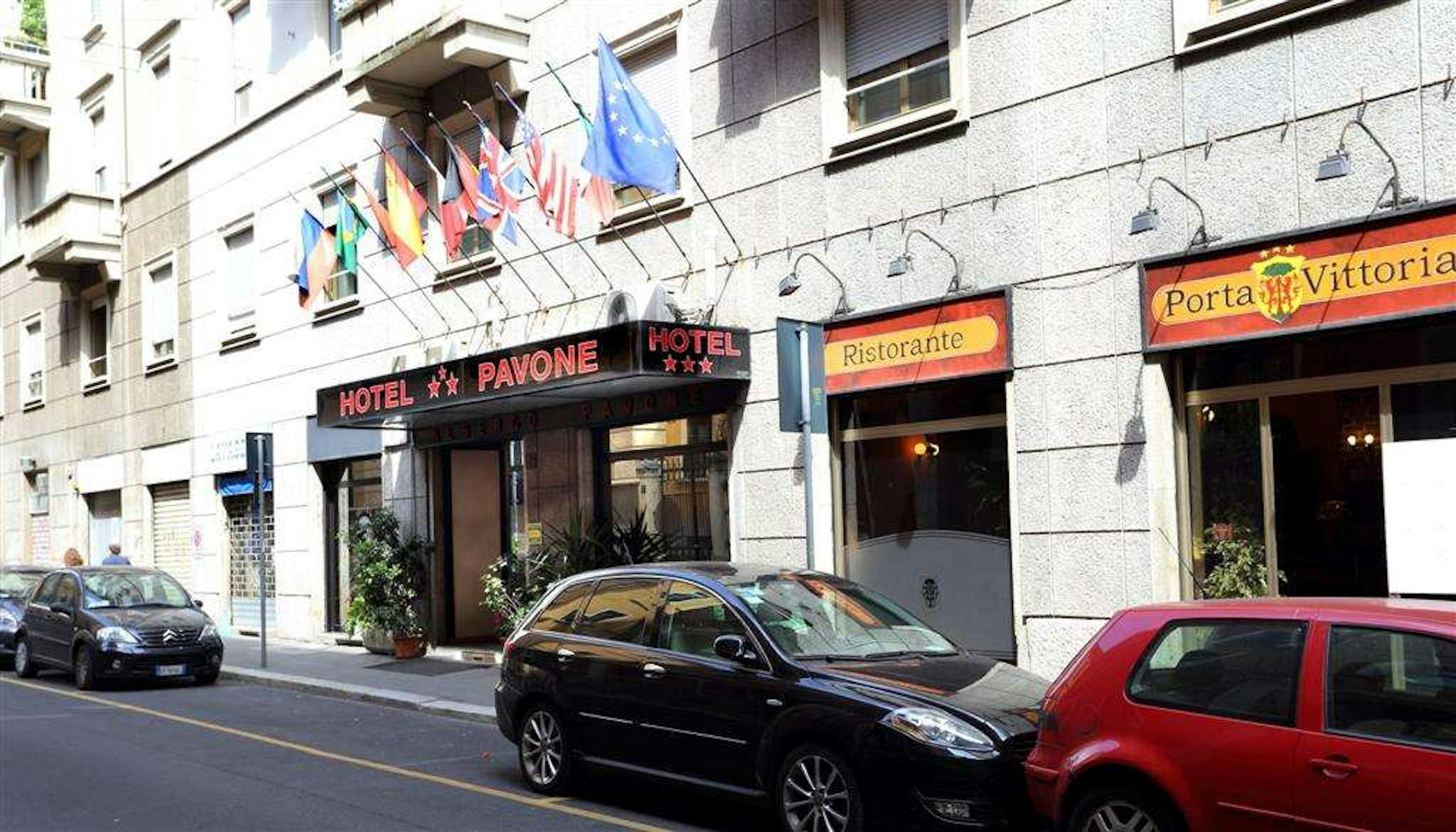 HOTEL PAVONE 45/45