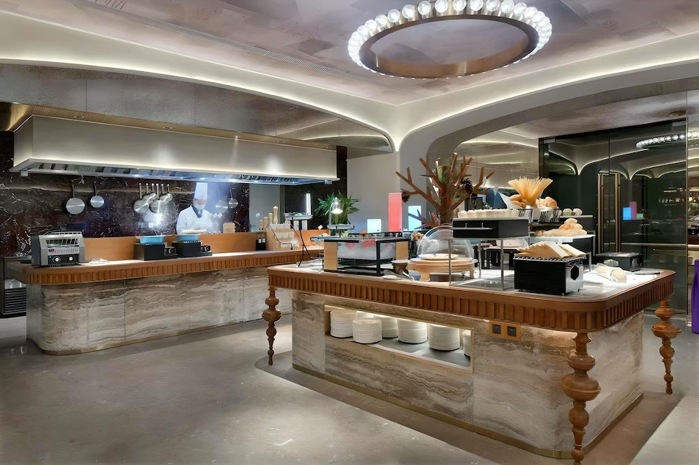 Mercure Chengdu Jinniu Wanda Plaza 13/60