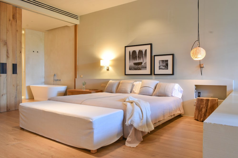 Peralada Wine Spa and Golf Hotel 6/50