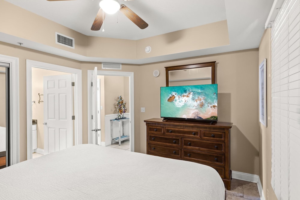 1 Bedroom, Condo, King Bed, Bunk Bed, Beach Front, Ocean View