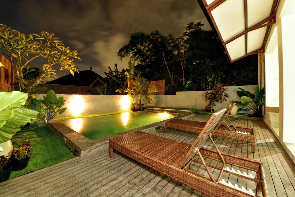 The Lumbung Wood Villa 22/39