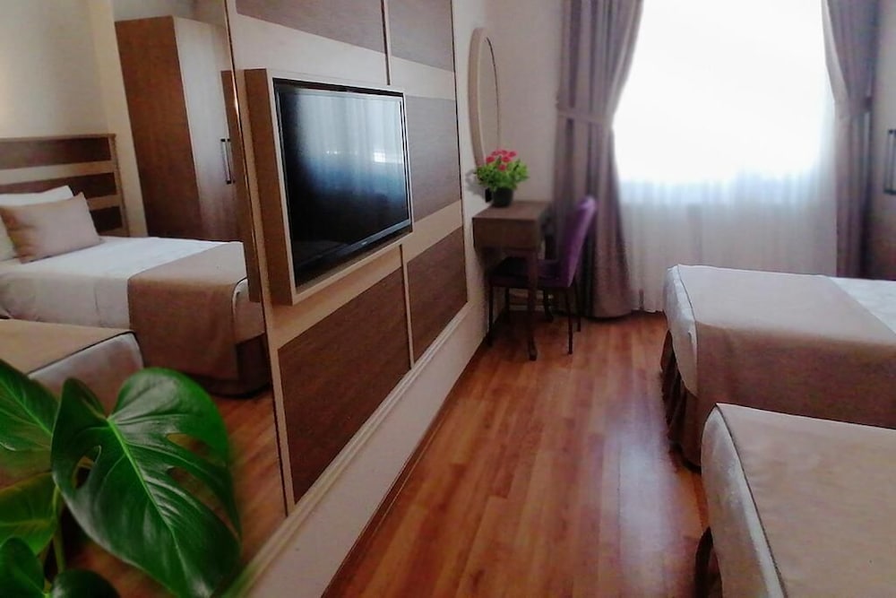 Sembol Hotel 37/46